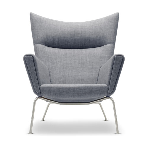 Carl Hansen Wing Chair i grått tyg och rostfritt stål