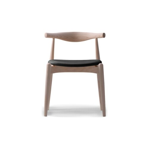 CH20 stol från Carl Hansen & Søn i tvålad ek.