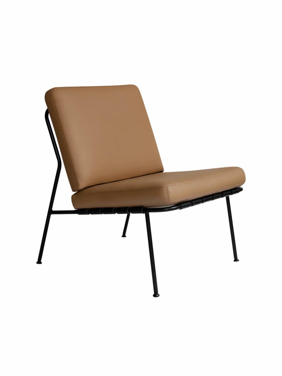 DUX Domus Steel fåtölj Steel fåtölj med svart stålram och tyg- eller läderklädsel.