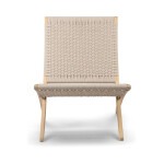 En tidlös och elegant utomhusstol frånCarl Hansen & Søn