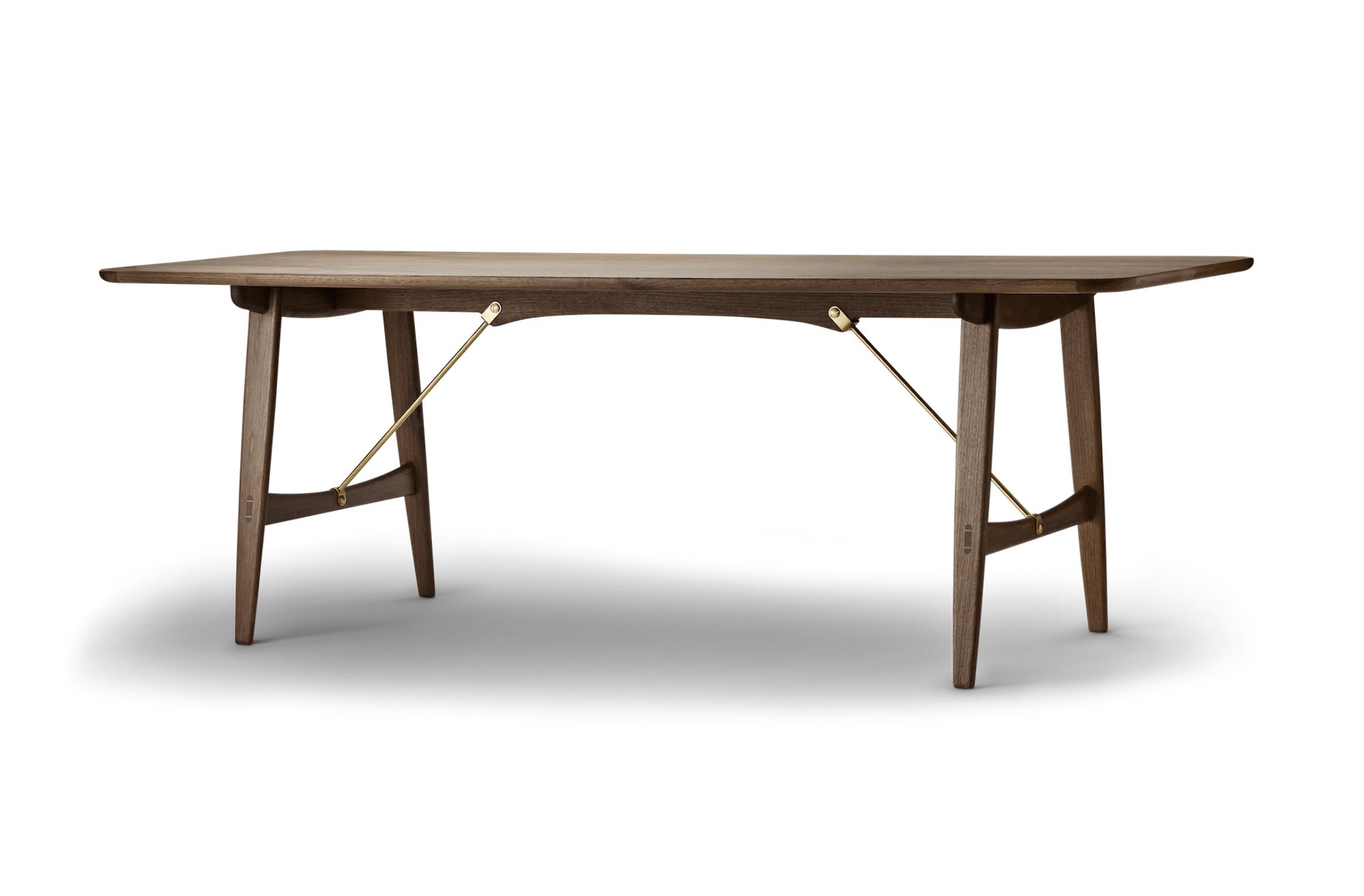 Carl Hansen & Søn BM 1160 Hunting Table Ett tidlöst och funktionellt bord från Carl Hansen & Søn