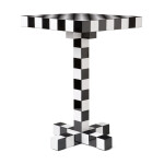 Moooi Chess Table med svarta och vita rutor. Går att spela schack på.