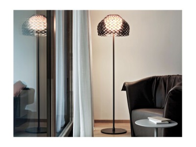Flos Tatou golvlampa svart