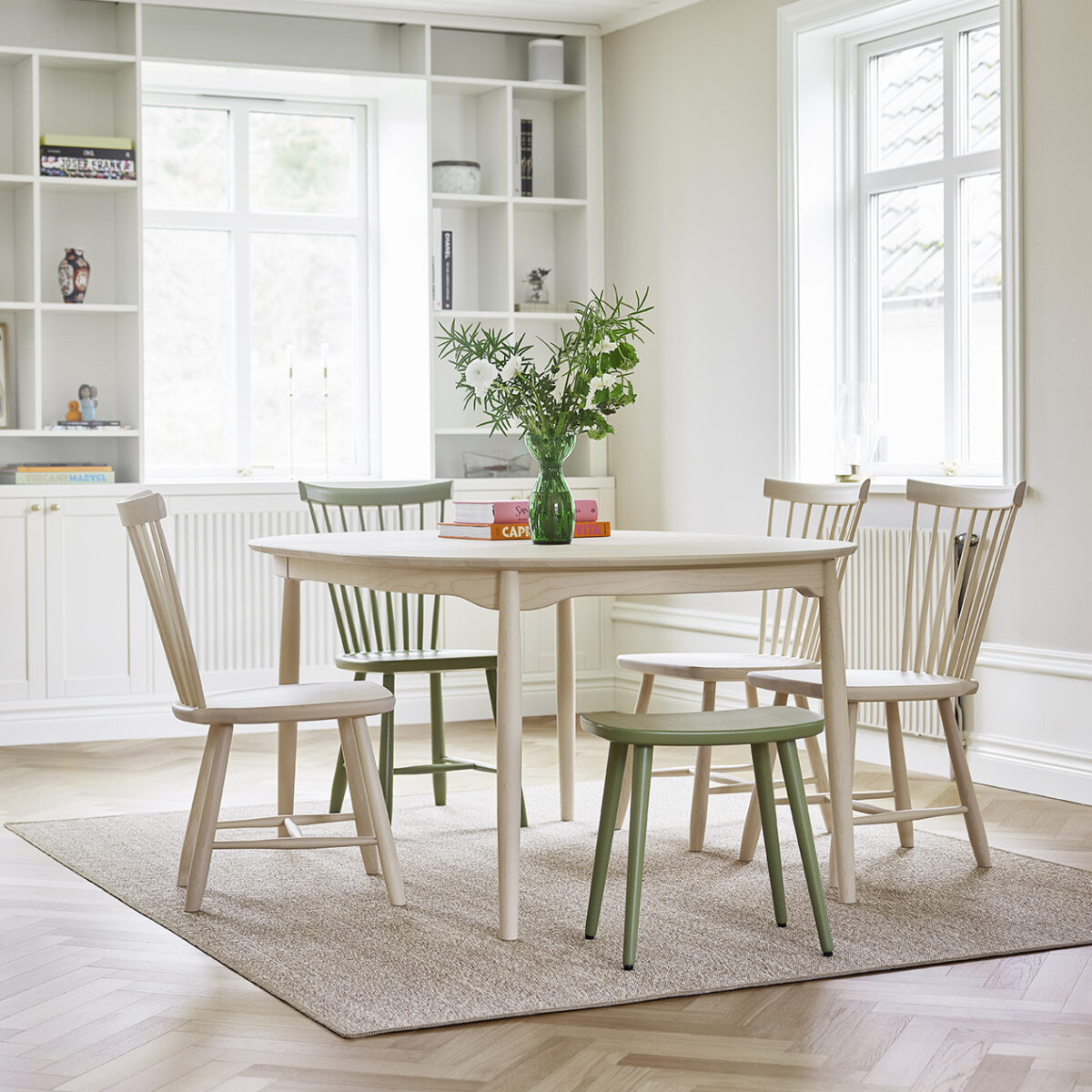 Stolab Lilla Åland stol och Carl Bord