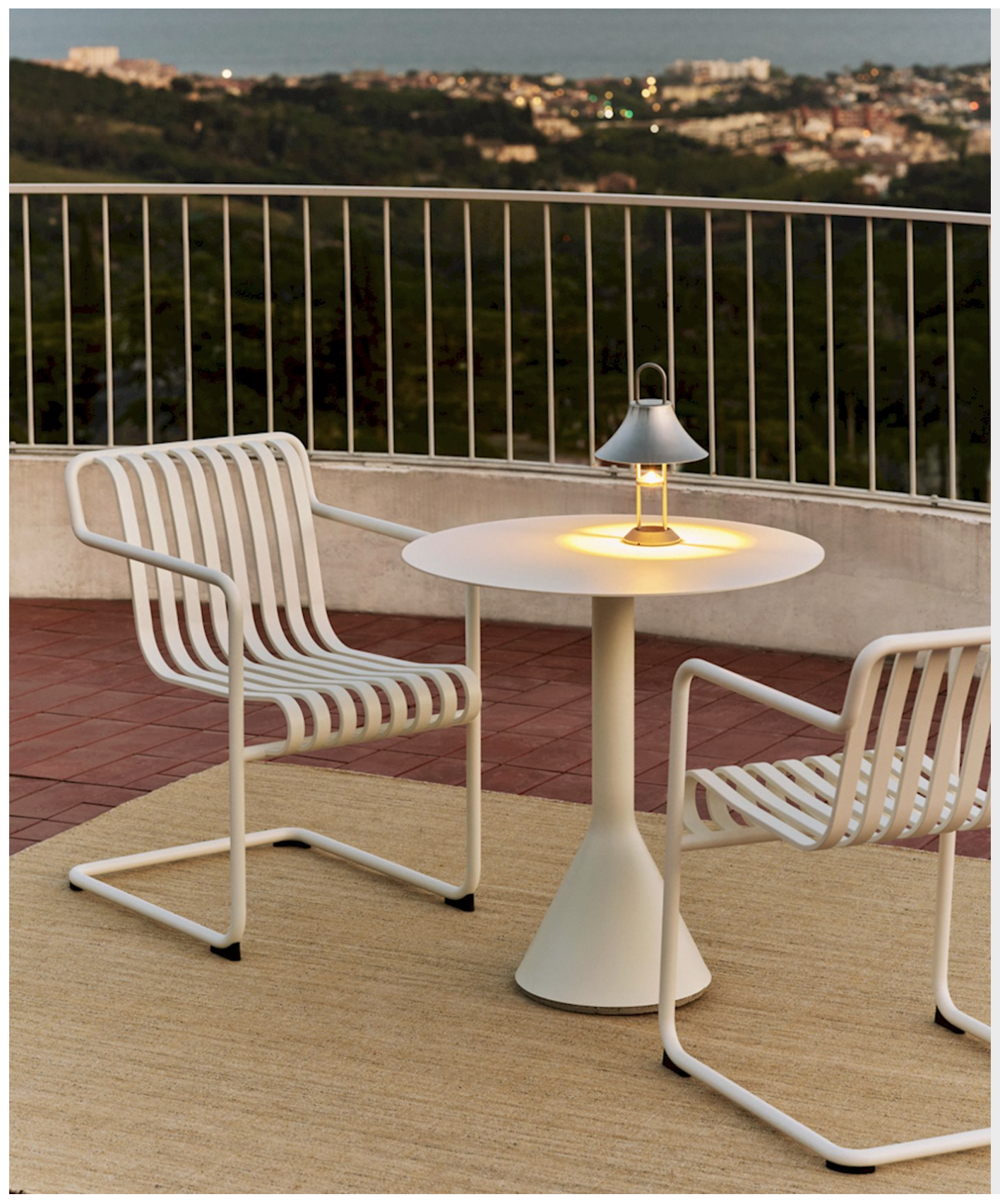 Palissade Cone Table Palissade Cone Table